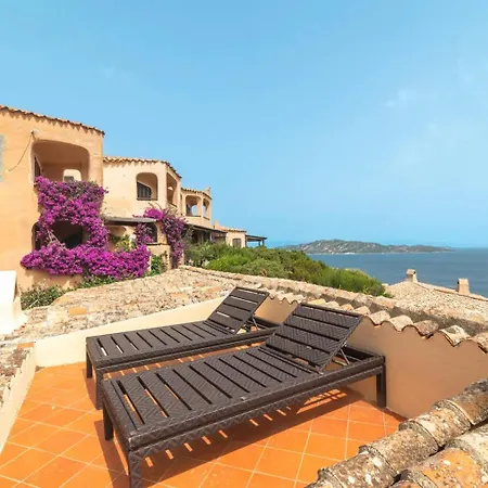 Punta Sardegna Villa *