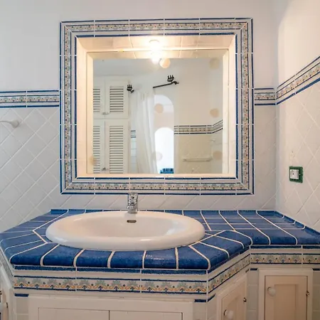 Punta Sardegna Villa