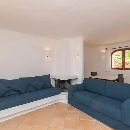 Villa Punta Sardegna *